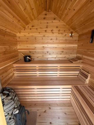 Lake View Sauna